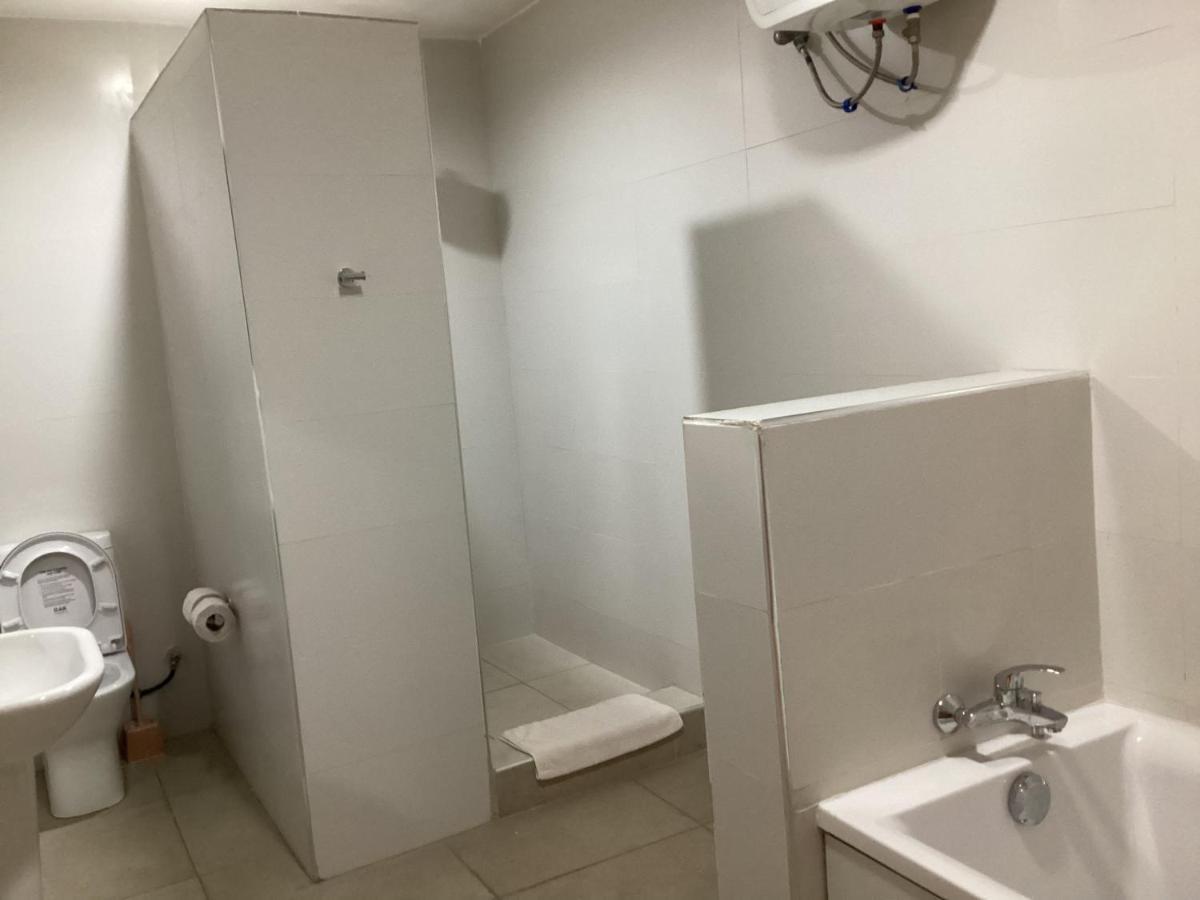 Adis Hotels Prime Ibadan Bagian luar foto