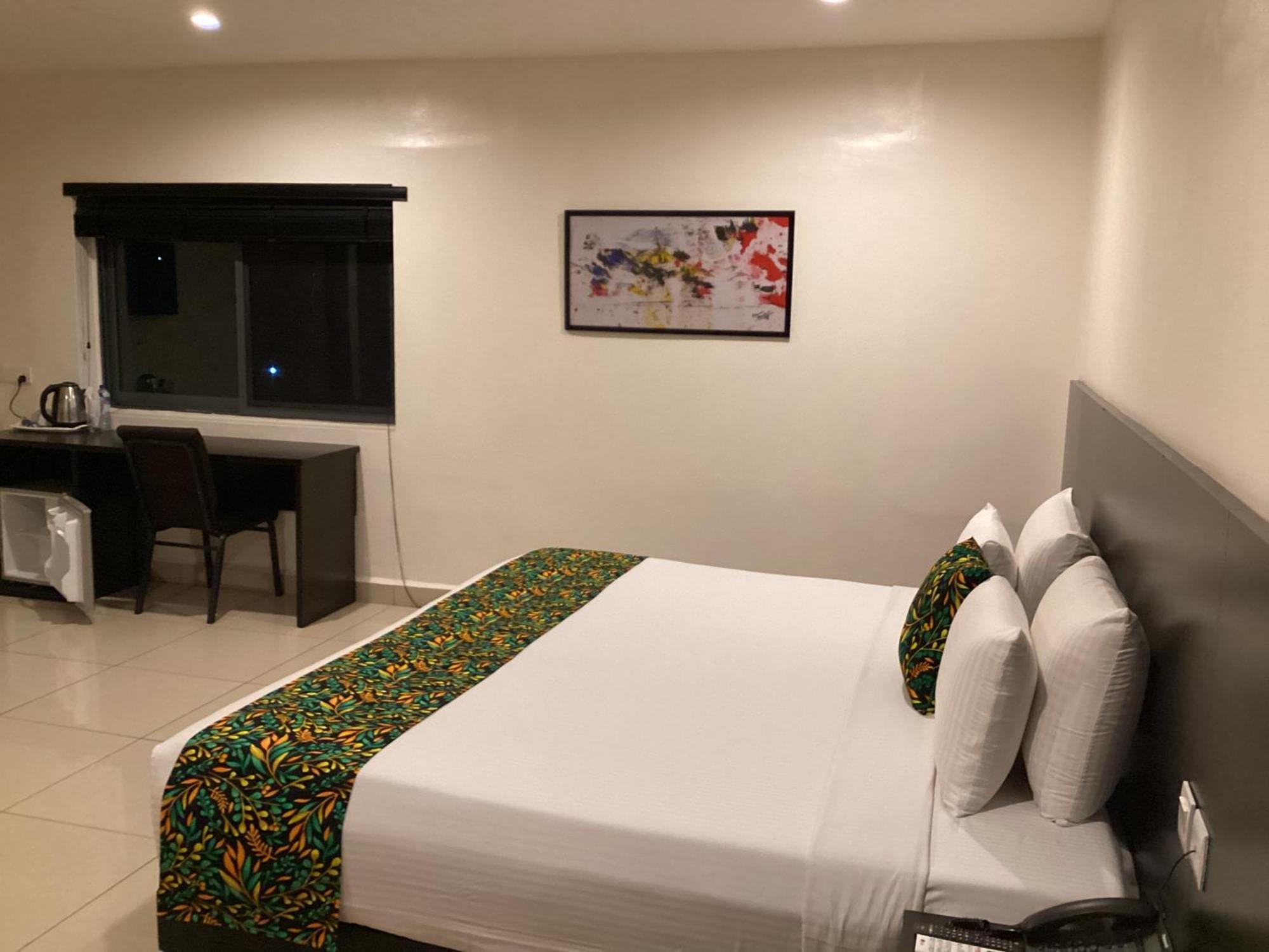 Adis Hotels Prime Ibadan Bagian luar foto
