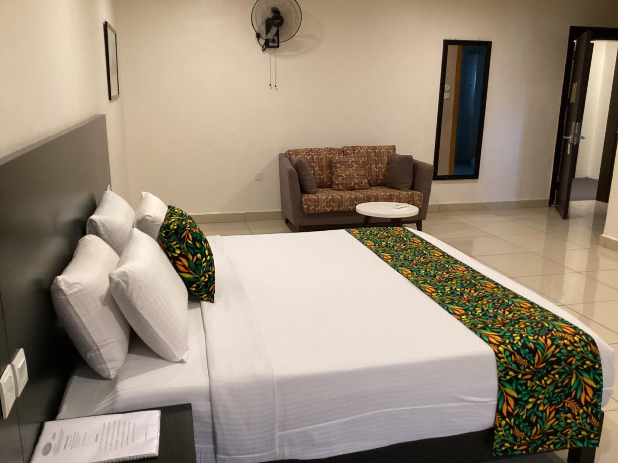 Adis Hotels Prime Ibadan Bagian luar foto