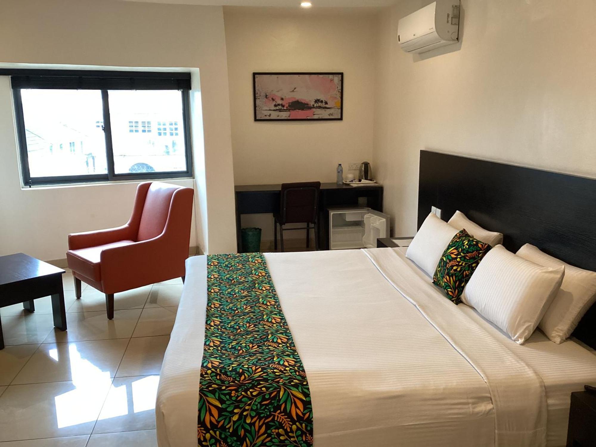 Adis Hotels Prime Ibadan Bagian luar foto