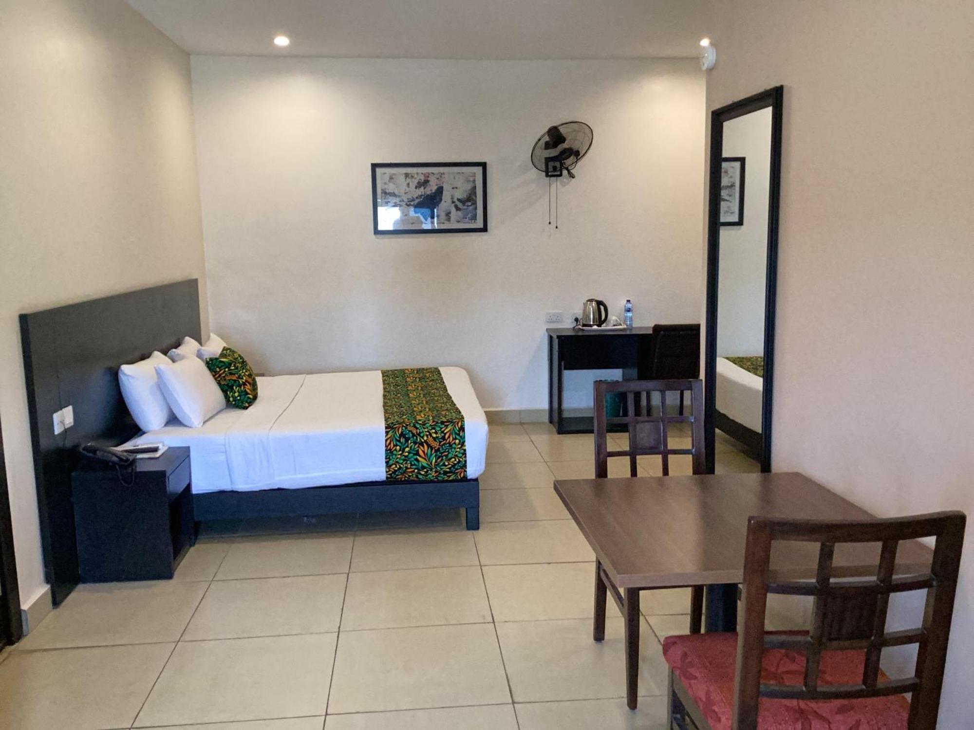 Adis Hotels Prime Ibadan Bagian luar foto