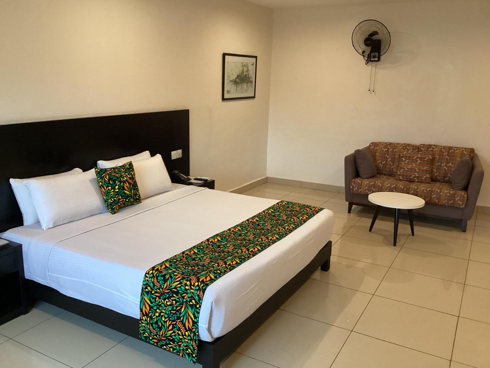 Adis Hotels Prime Ibadan Bagian luar foto
