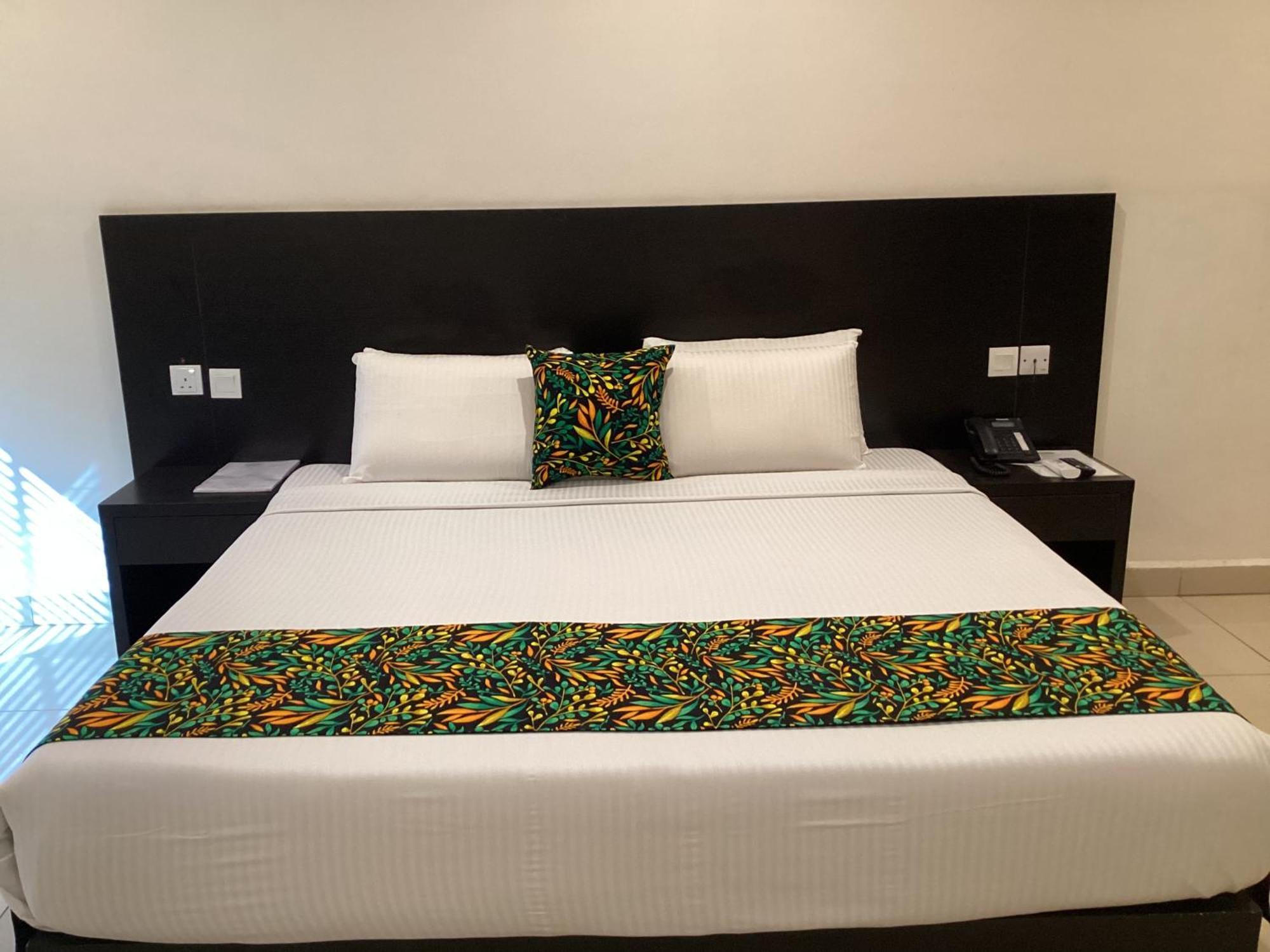 Adis Hotels Prime Ibadan Bagian luar foto