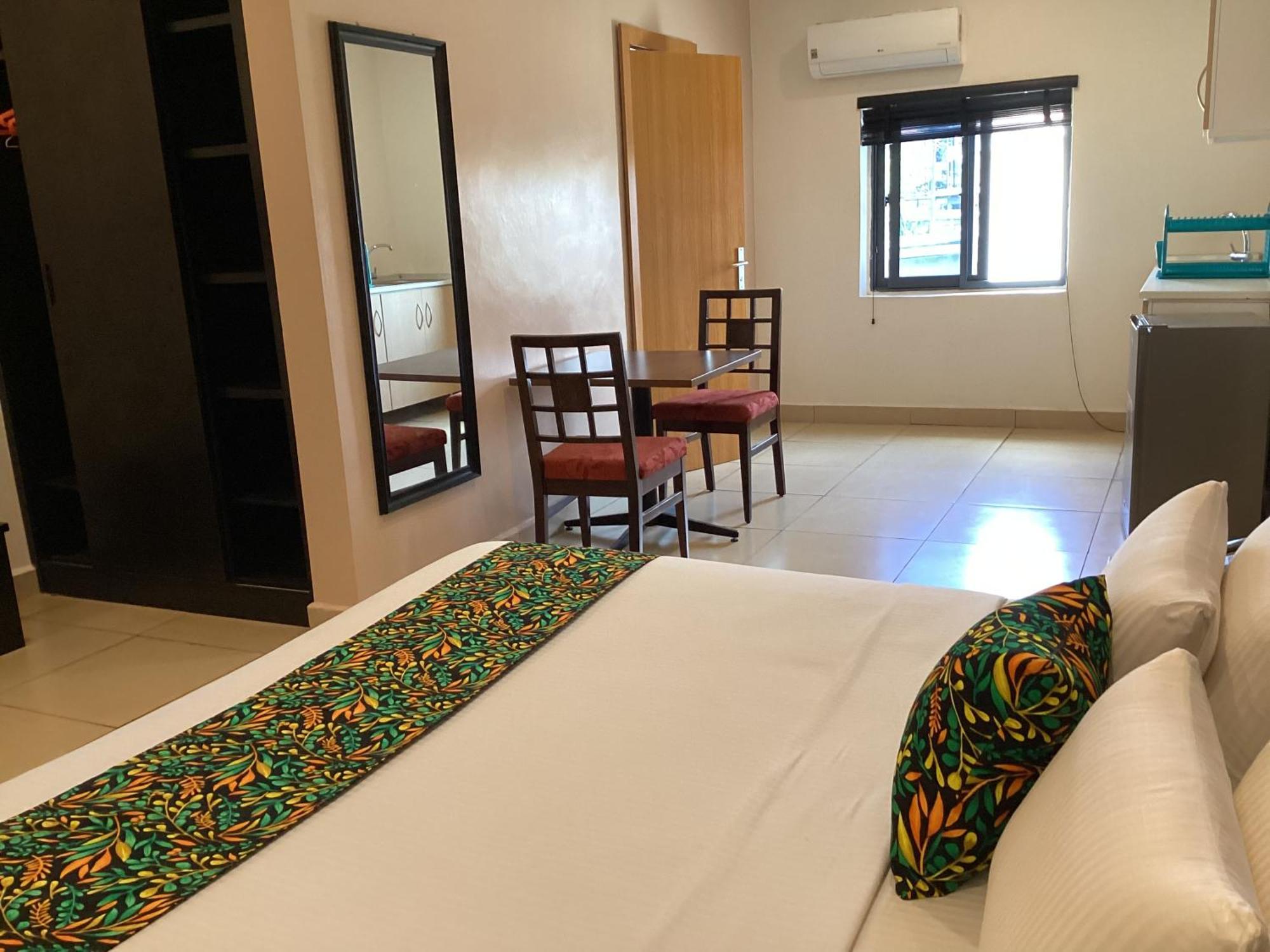 Adis Hotels Prime Ibadan Bagian luar foto