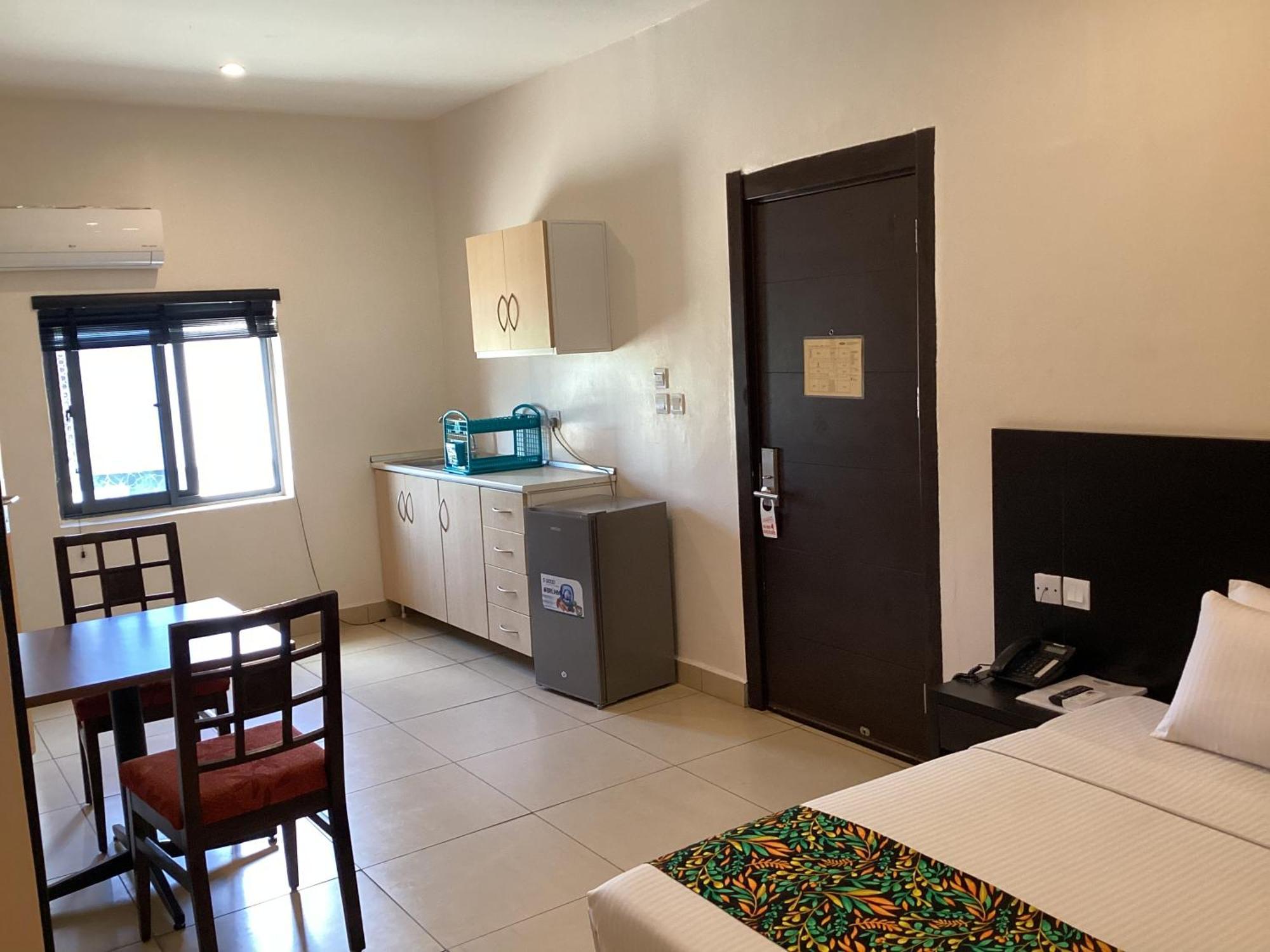 Adis Hotels Prime Ibadan Bagian luar foto