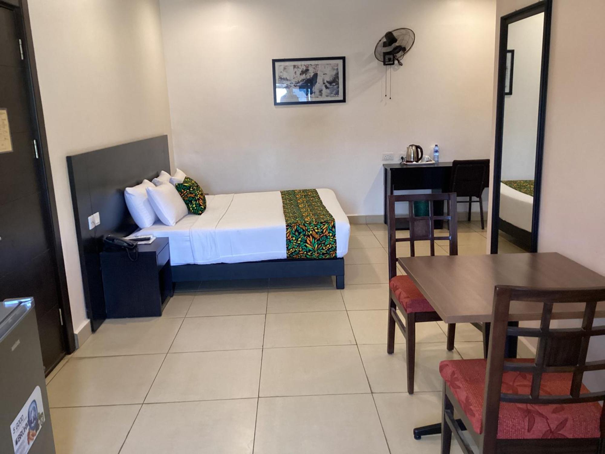 Adis Hotels Prime Ibadan Bagian luar foto